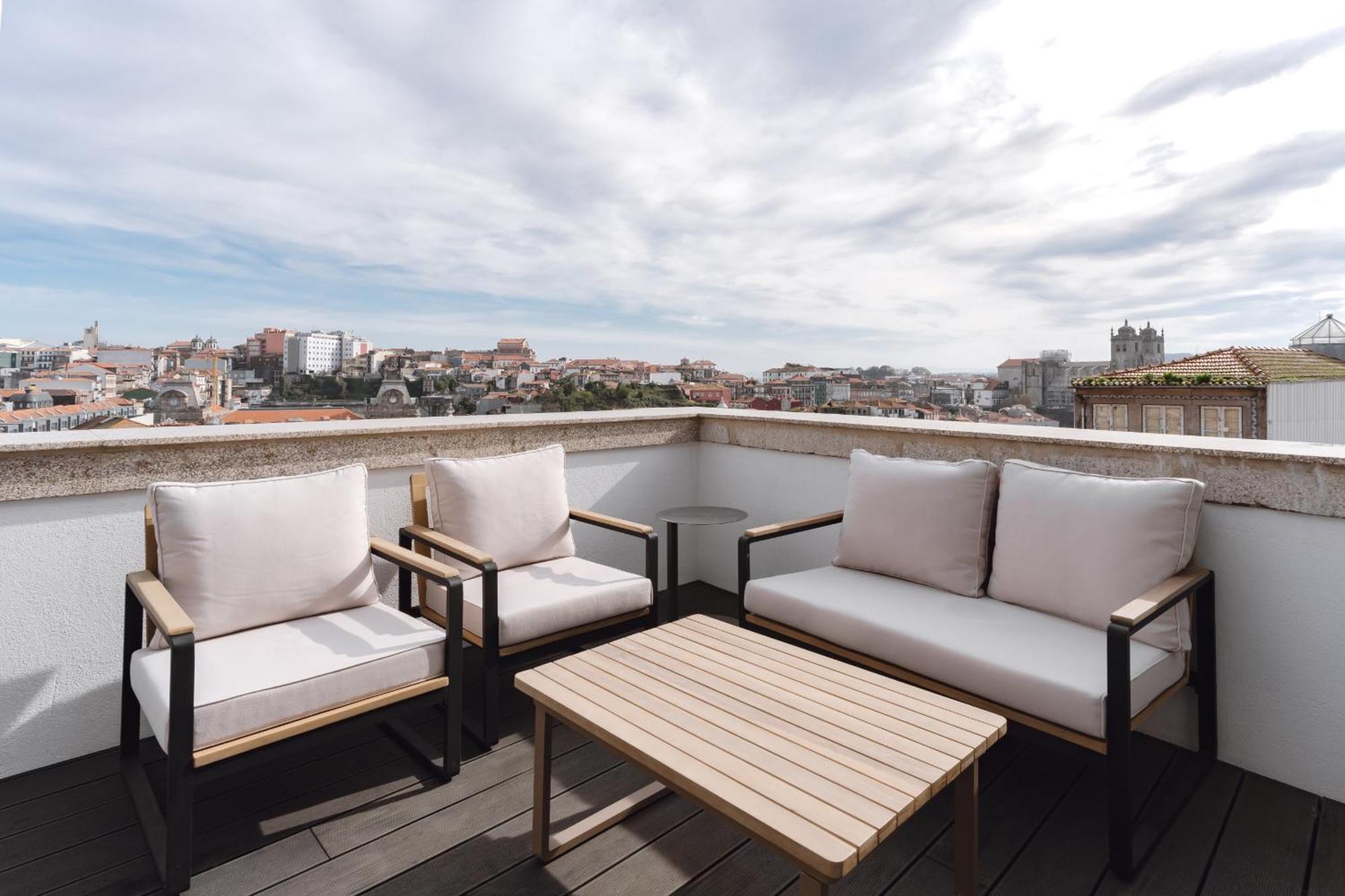 Ferienwohnung Feel Porto Clerigos Charm Flats Exterior foto